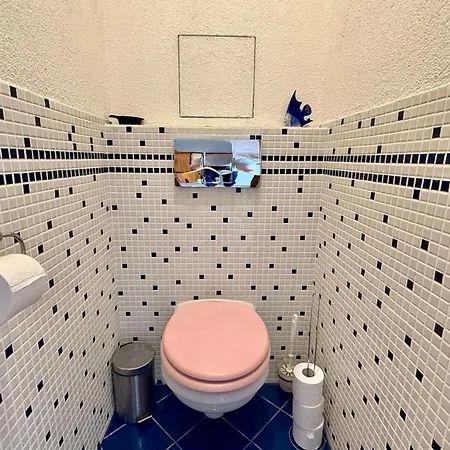Utulny Par Kroku Od Lazenske Fontany Apartment