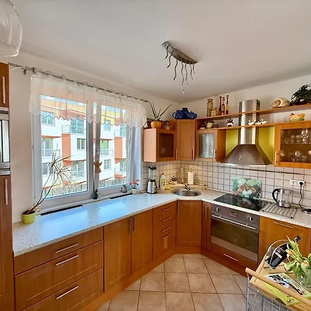 útulný Pár Kroků Od Lázeňské Fontány