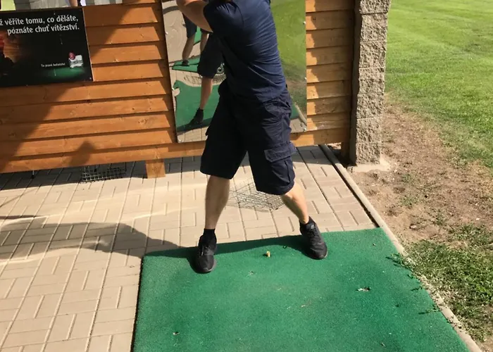 útulný Pár Kroků Od Lázeňské Fontány